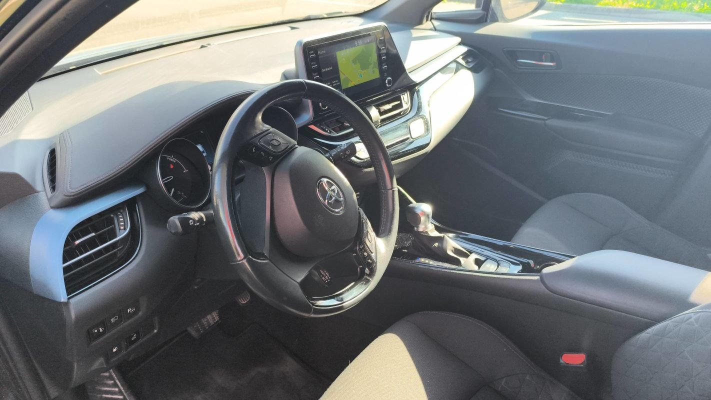 Toyota C-HR - Photo 8