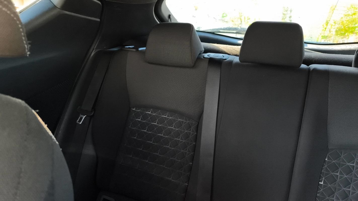 Toyota C-HR - Photo 9