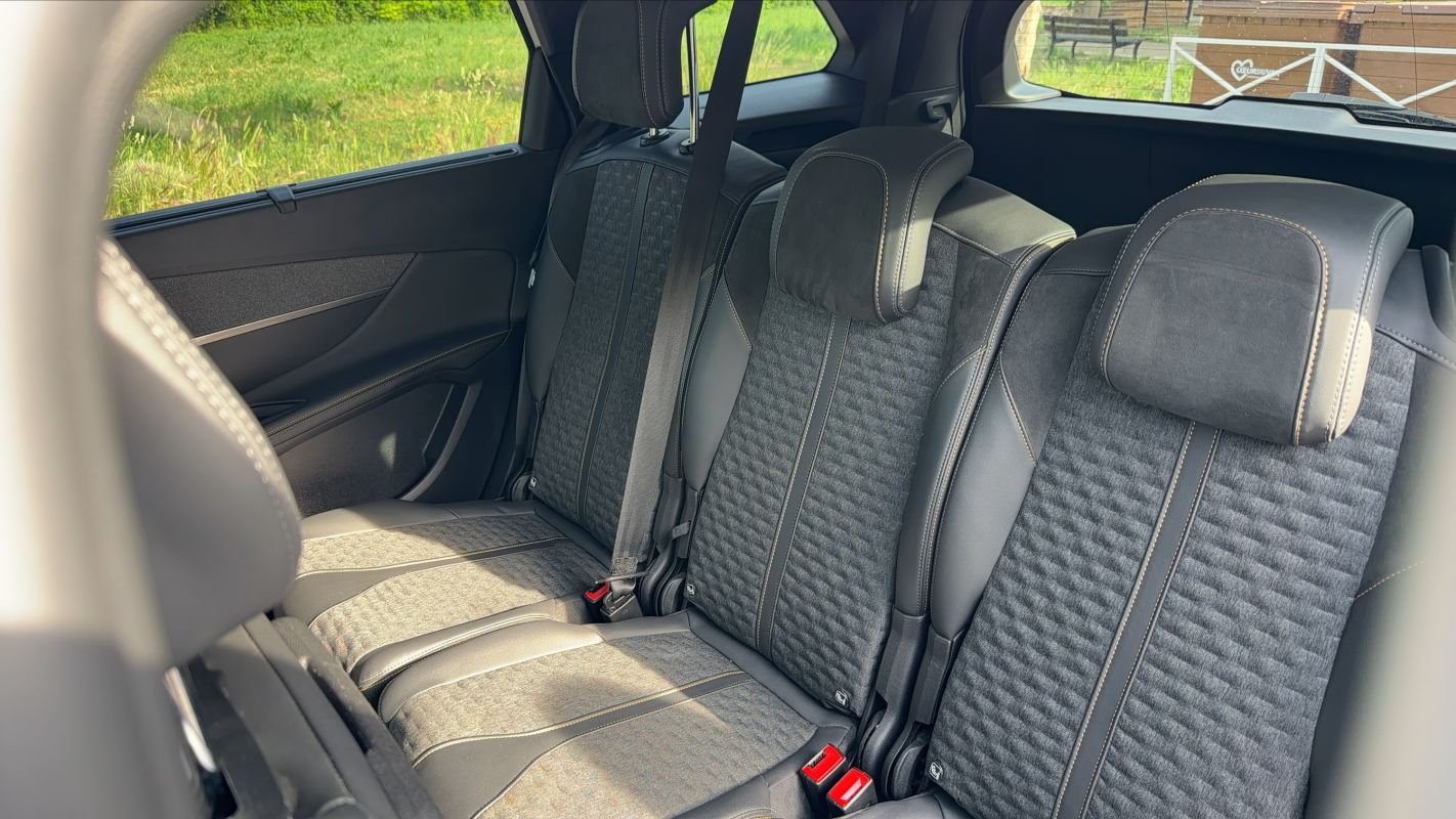 Peugeot 5008 - Photo 9