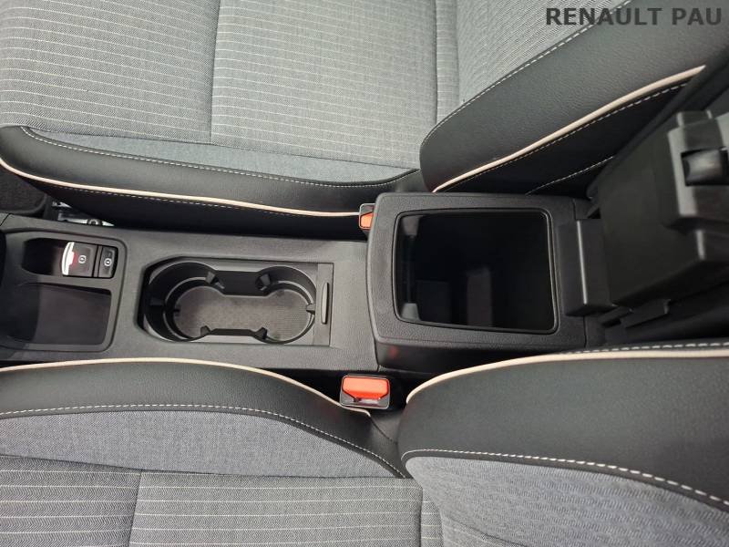 Renault Clio - Photo 24