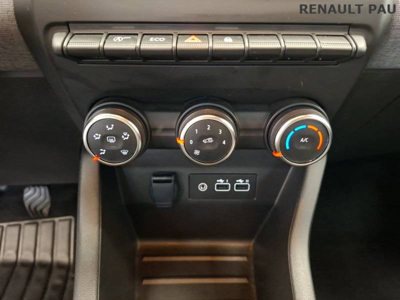 Renault Clio - Photo 25