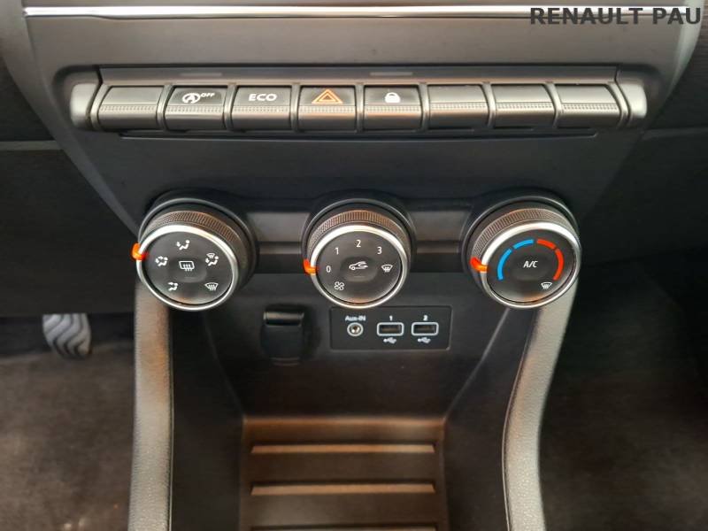 Renault Clio - Photo 25