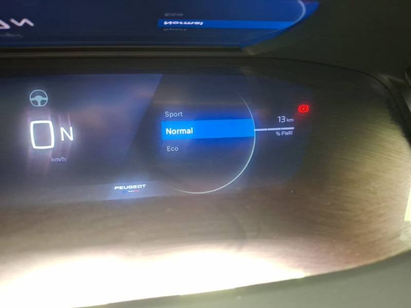 Peugeot 208 - Photo 28