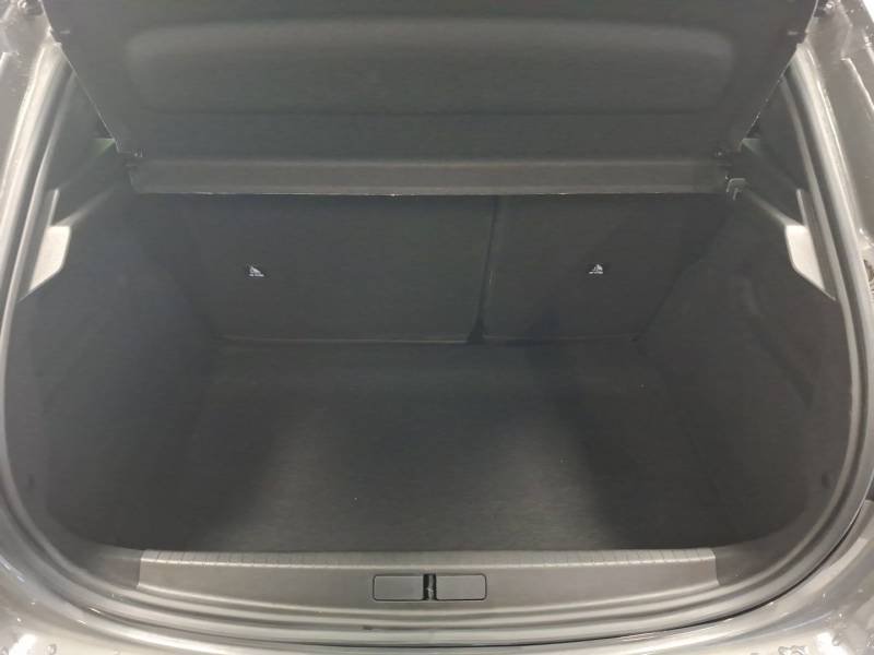 Peugeot 208 - Photo 9