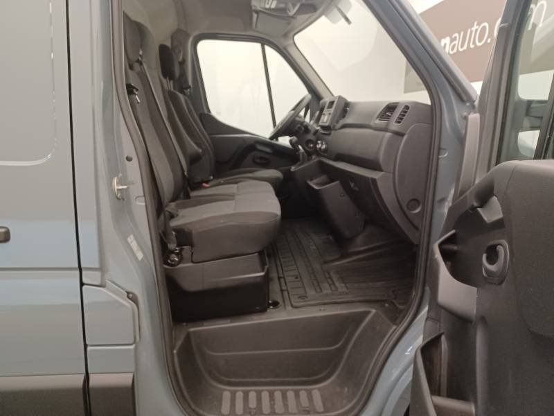 Nissan Interstar - Photo 14