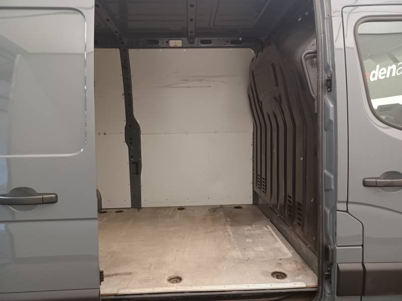 Nissan Interstar - Photo 15