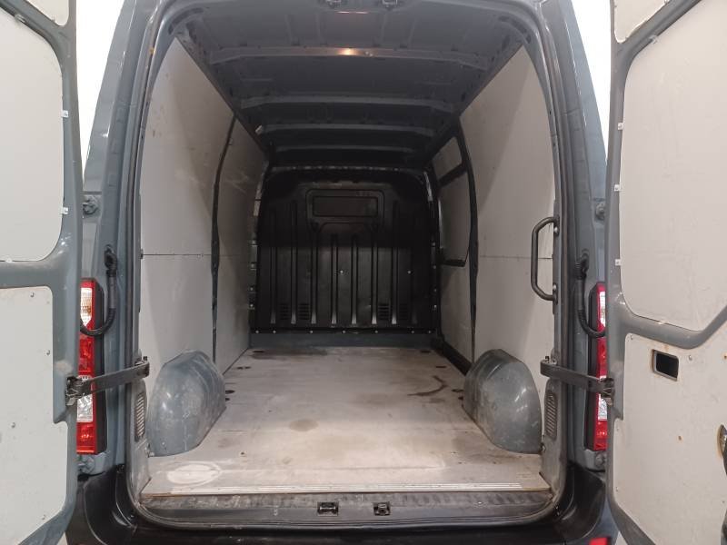 Nissan Interstar - Photo 16