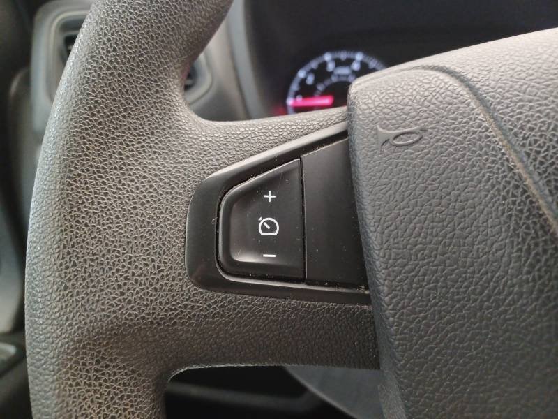 Nissan Interstar - Photo 20