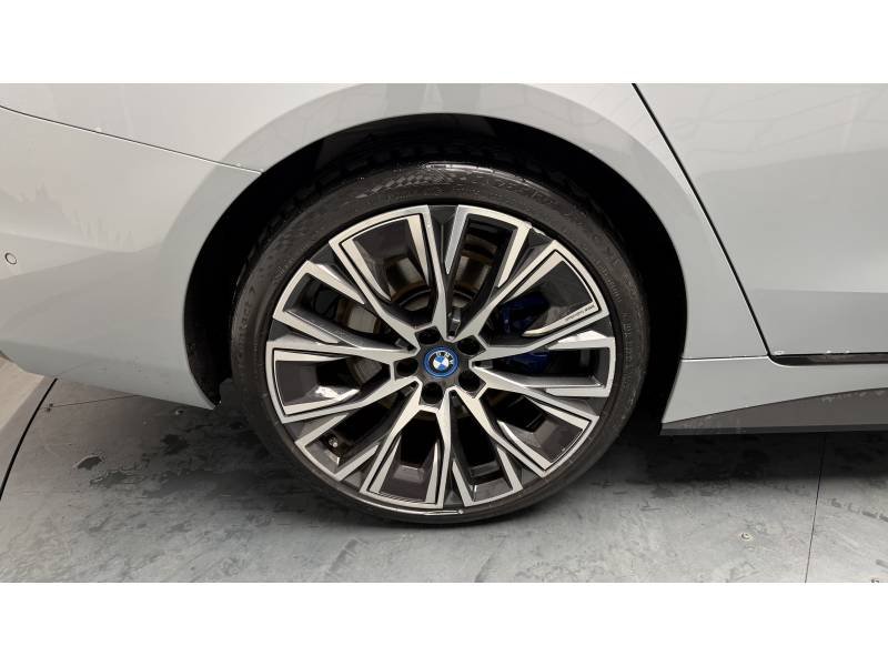 BMW i4 - Photo 17