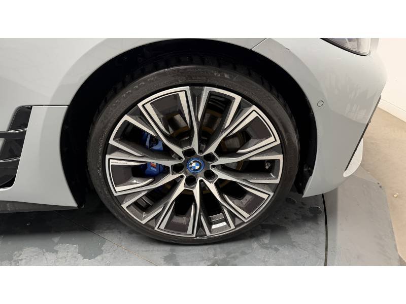 BMW i4 - Photo 18