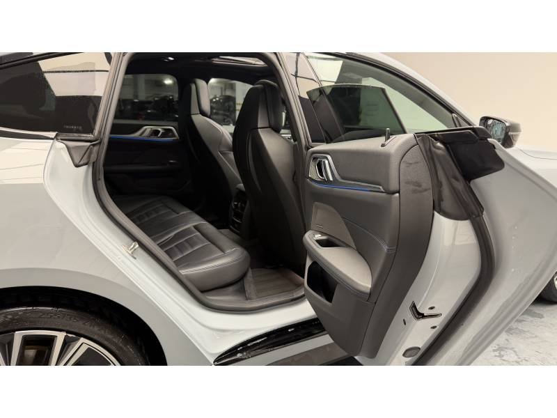 BMW i4 - Photo 26