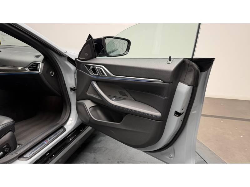 BMW i4 - Photo 31