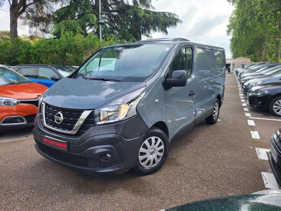 Nissan NV300