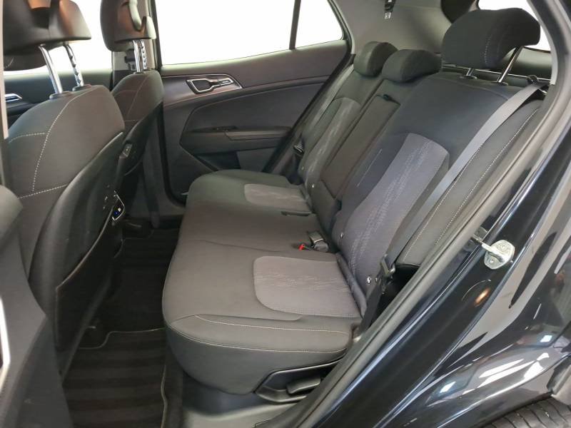 Kia Sportage - Photo 20