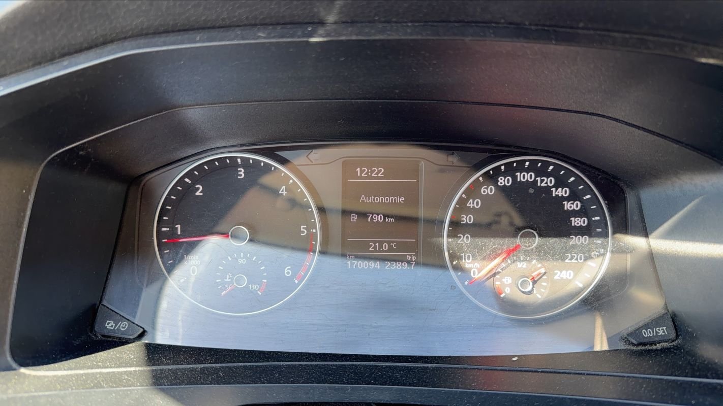 Volkswagen Transporter - Photo 12