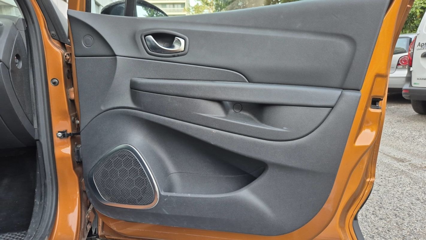 Renault Captur - Photo 24