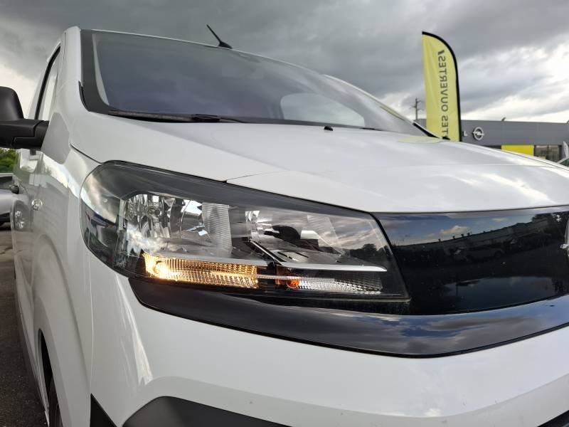 Opel Vivaro - Photo 11