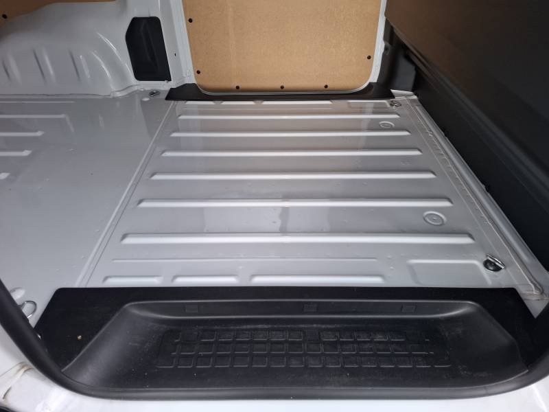 Opel Vivaro - Photo 23