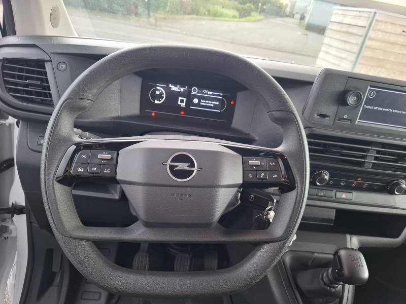 Opel Vivaro - Photo 26