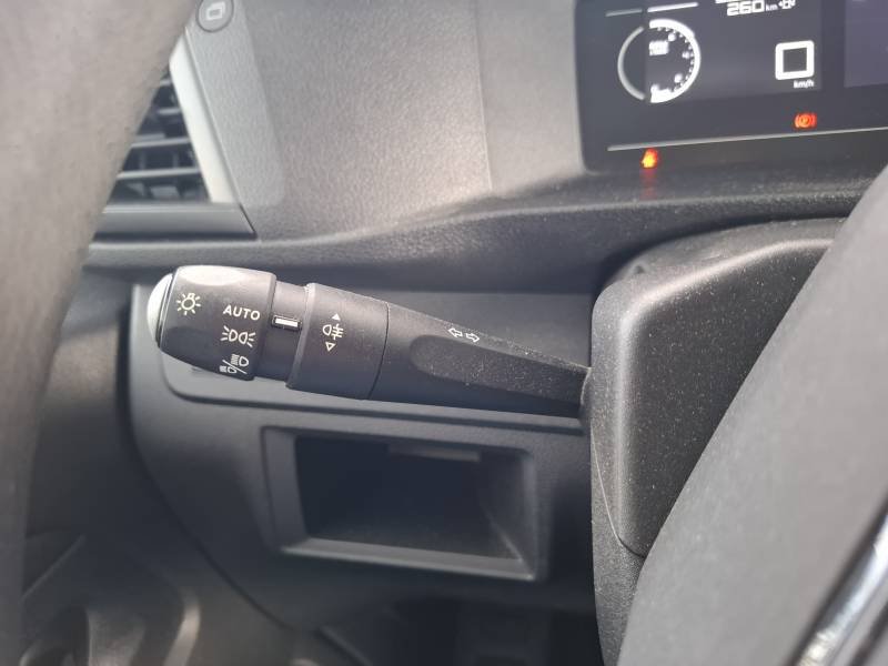 Opel Vivaro - Photo 35