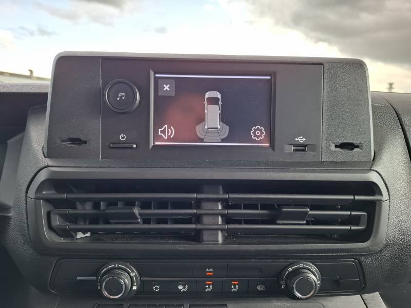 Opel Vivaro - Photo 39