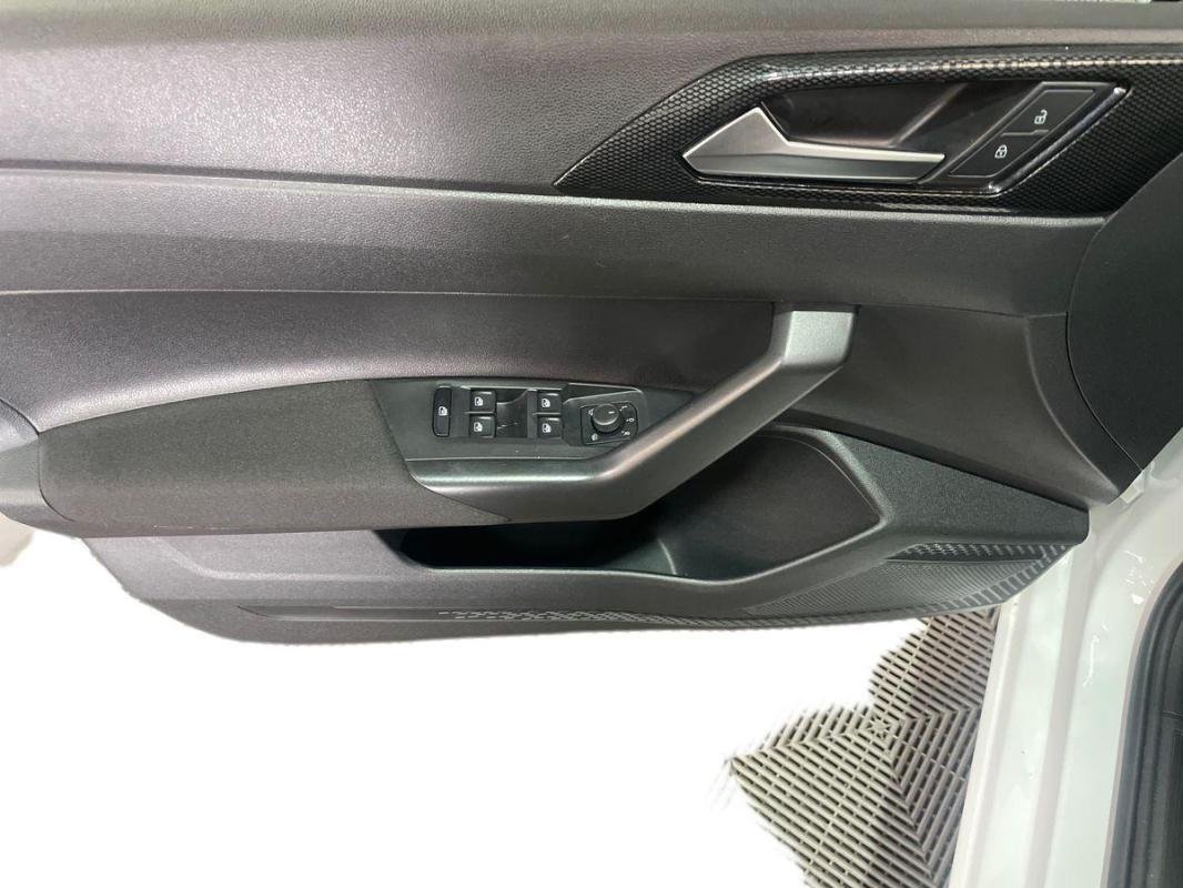 Volkswagen Polo - Photo 15