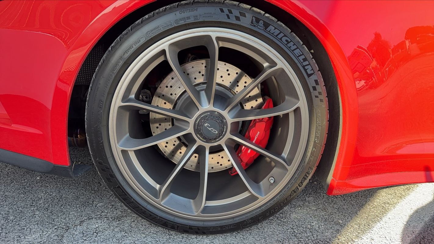 Porsche 911 - Photo 16