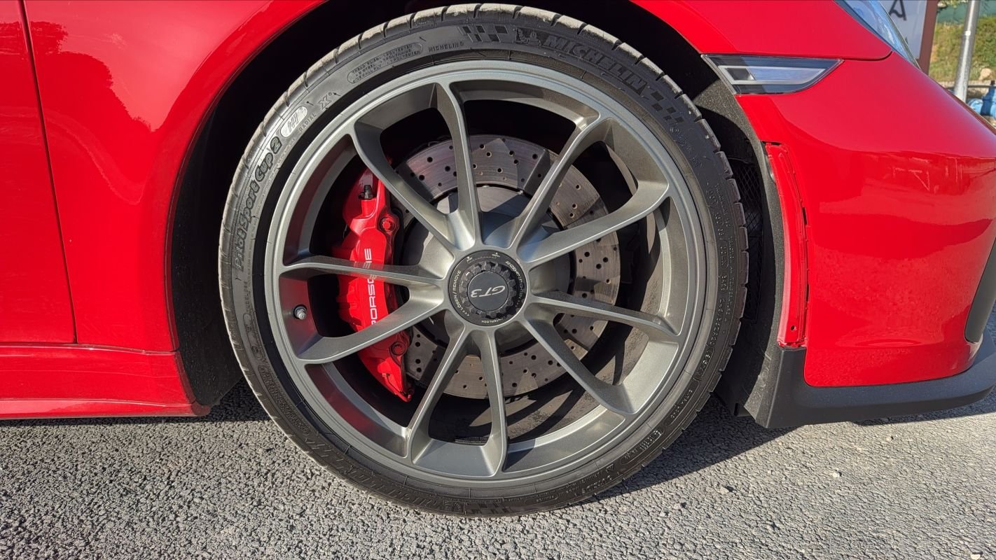 Porsche 911 - Photo 17