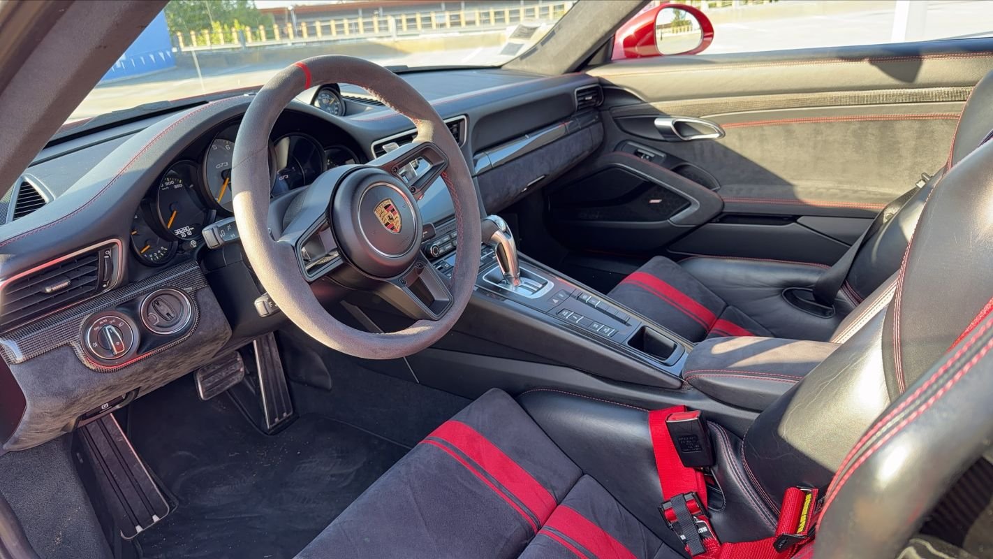 Porsche 911 - Photo 8
