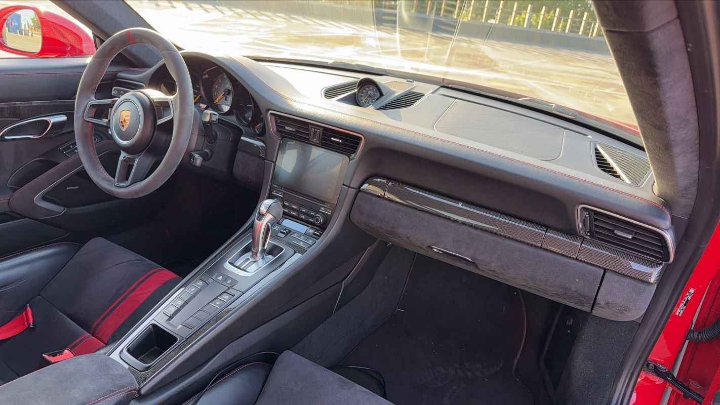 Porsche 911 - Photo 10
