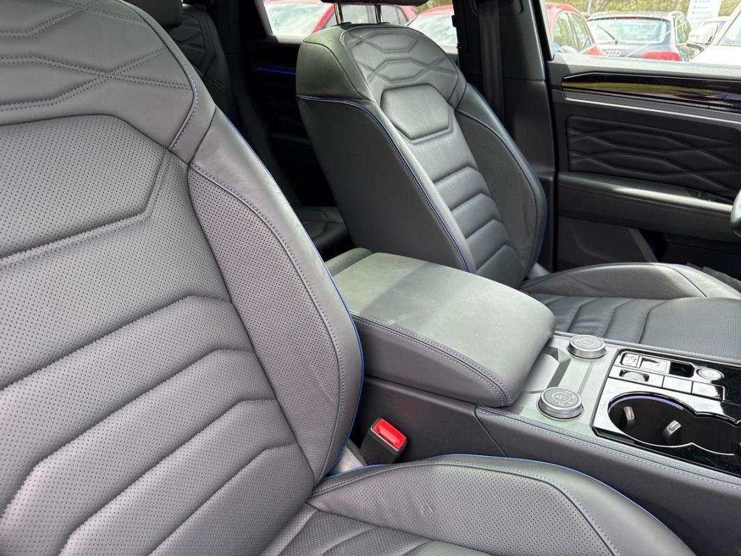 Volkswagen Touareg - Photo 12