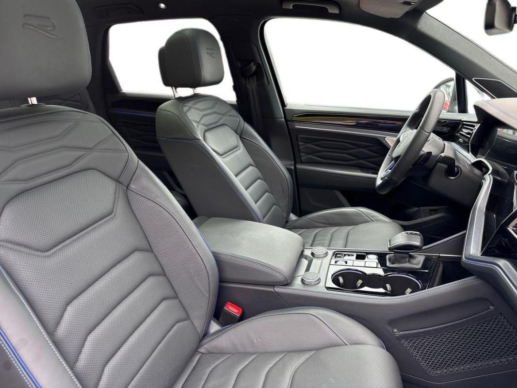 Volkswagen Touareg - Photo 13
