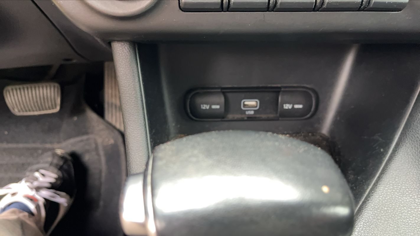 Kia Sportage - Photo 23