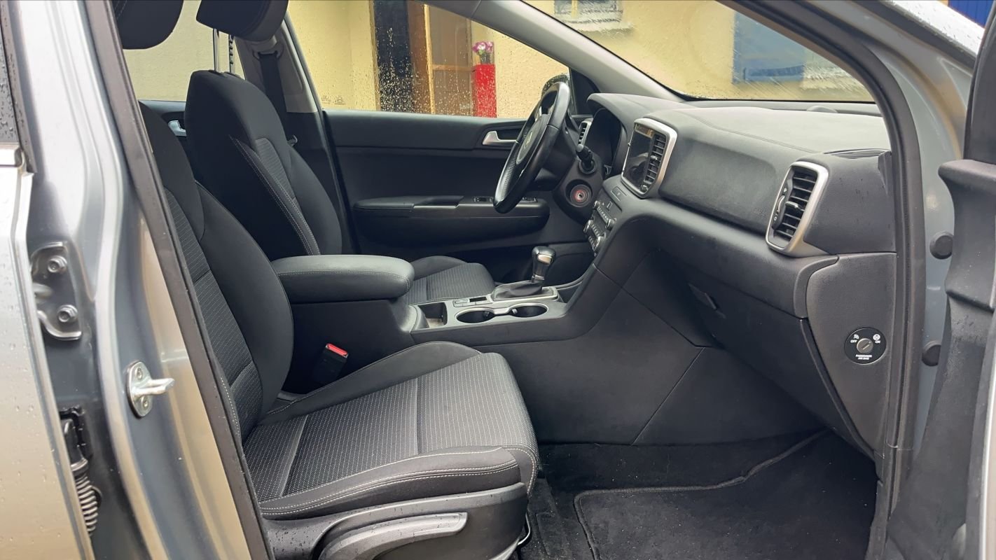 Kia Sportage - Photo 25