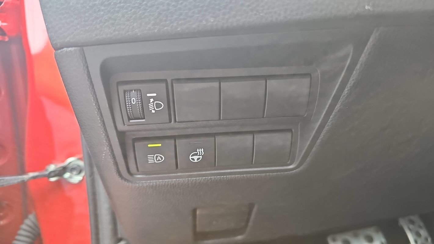 Toyota Yaris - Photo 13