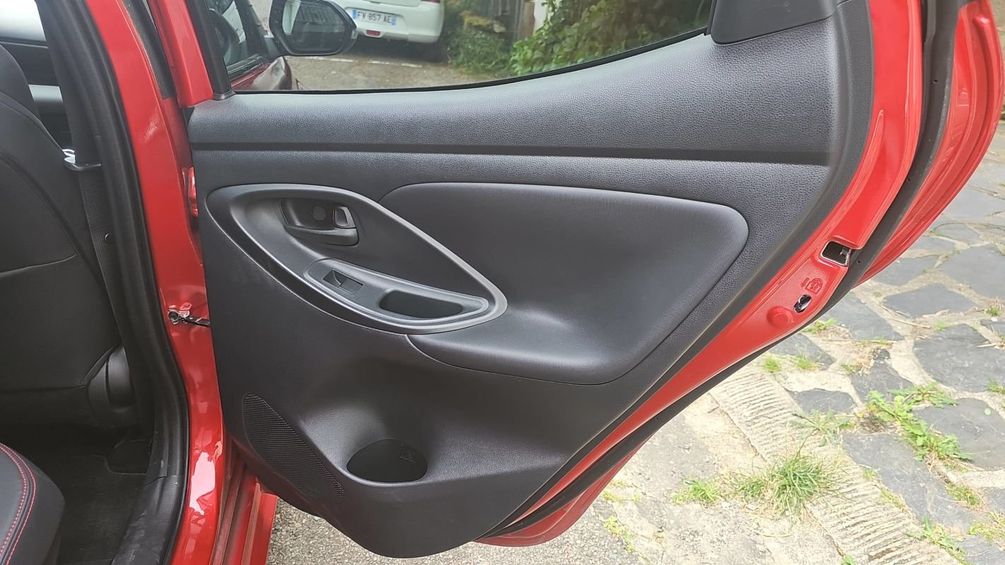 Toyota Yaris - Photo 28