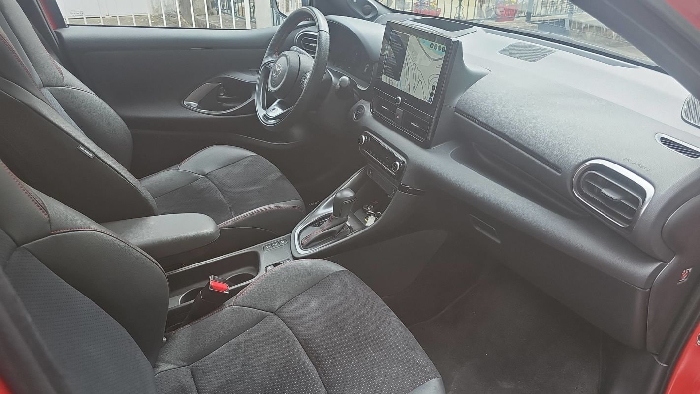Toyota Yaris - Photo 10