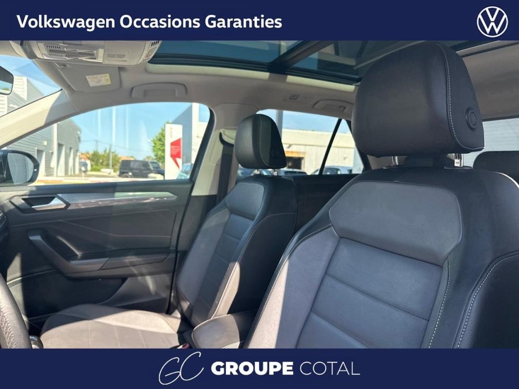 Volkswagen T-Roc - Photo 13