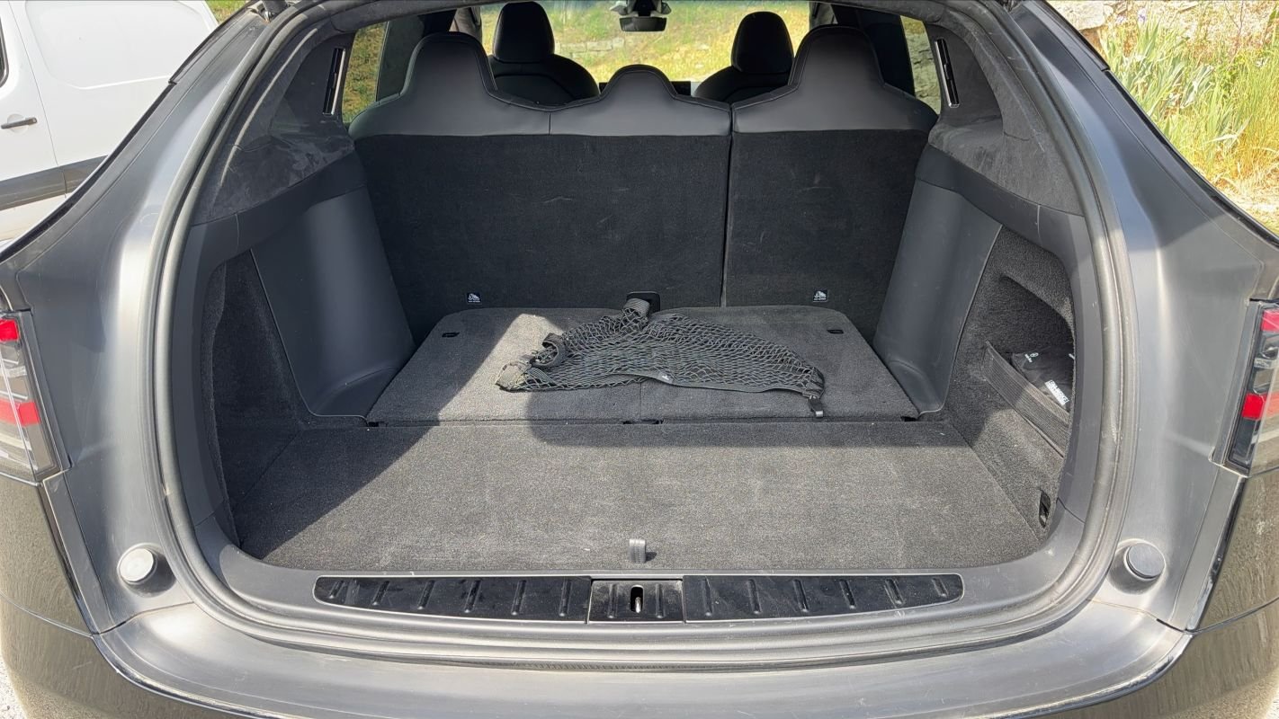 Tesla Model X - Photo 14