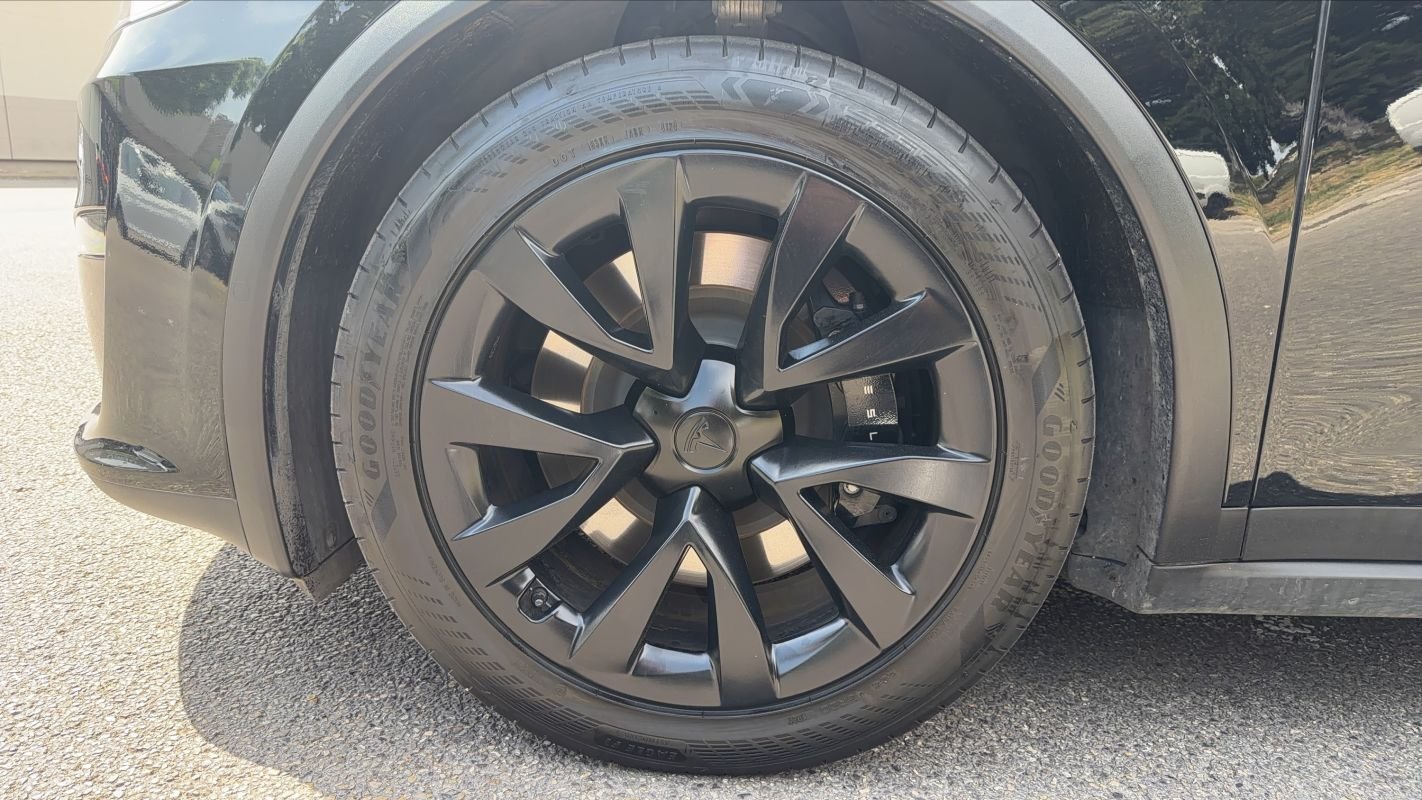 Tesla Model X - Photo 18