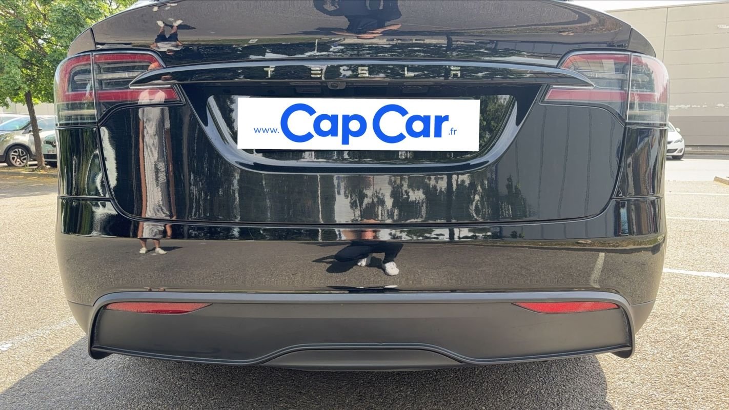 Tesla Model X - Photo 21