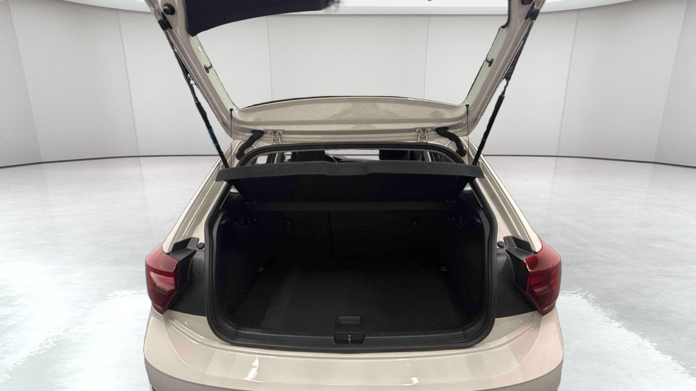 Volkswagen Polo - Photo 14