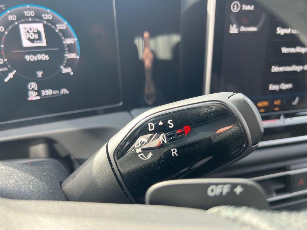 Volkswagen Tiguan - Photo 11