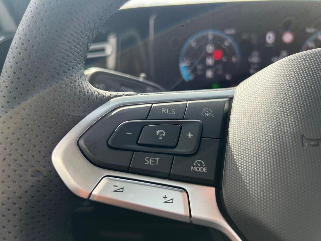 Volkswagen Tiguan - Photo 19