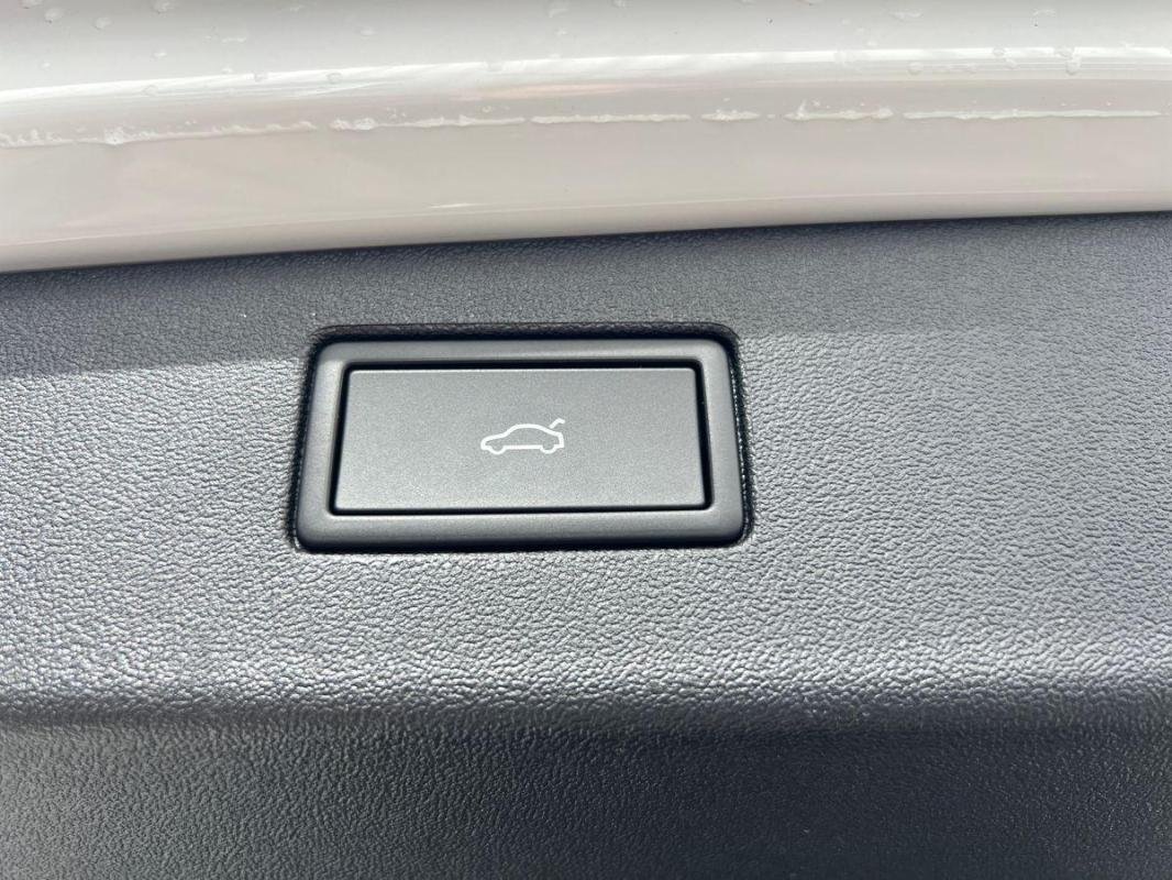 Volkswagen Tiguan - Photo 8