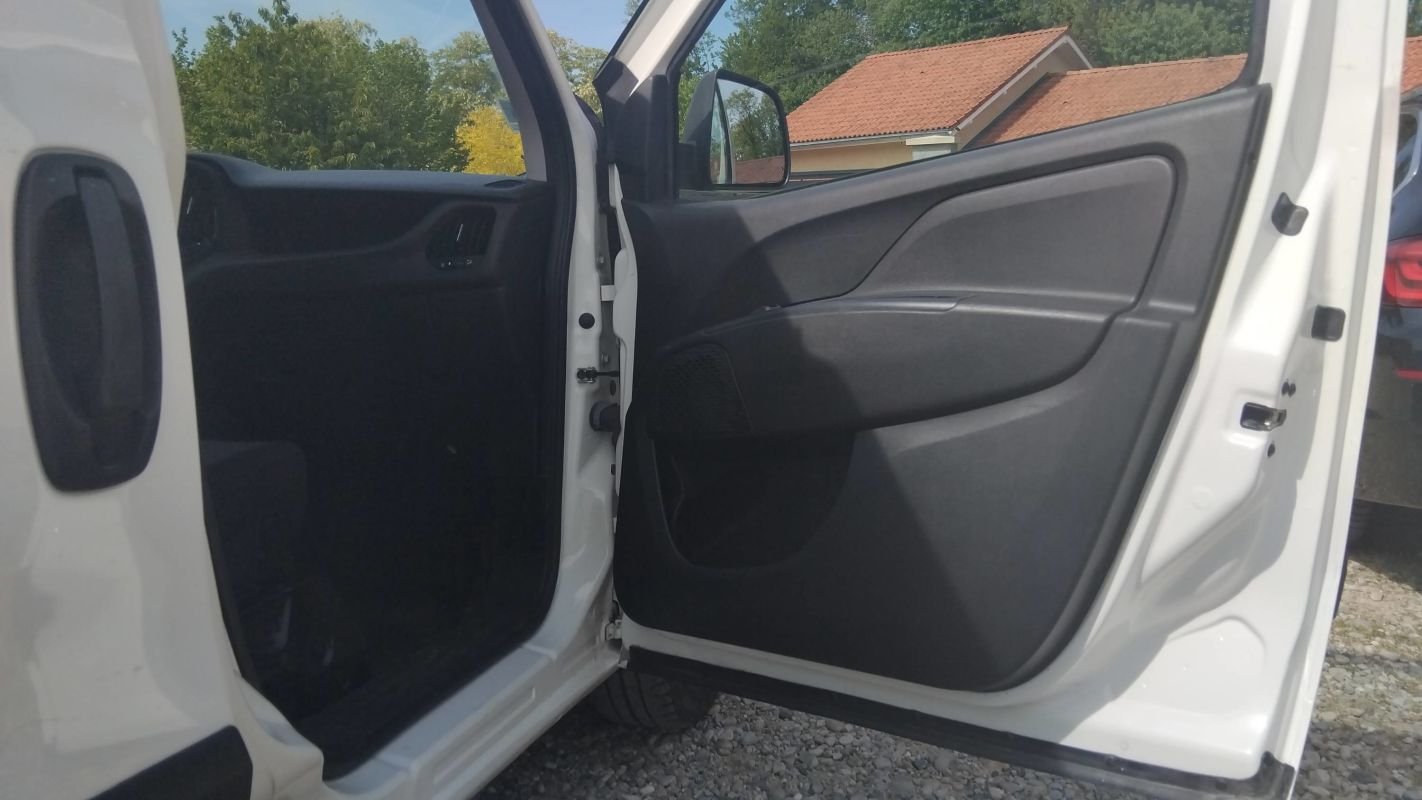 Fiat Doblo - Photo 22