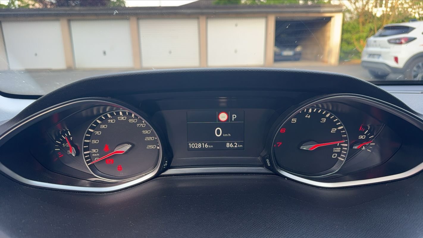 Peugeot 308 - Photo 12