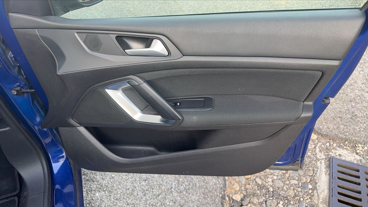 Peugeot 308 - Photo 22