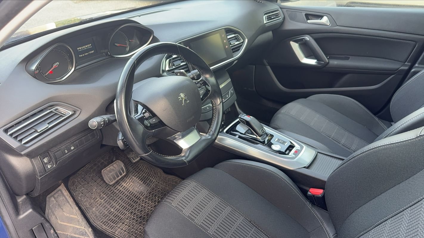 Peugeot 308 - Photo 8
