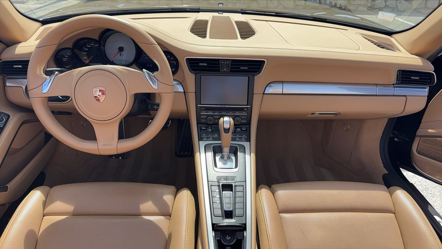 Porsche 911 - Photo 11